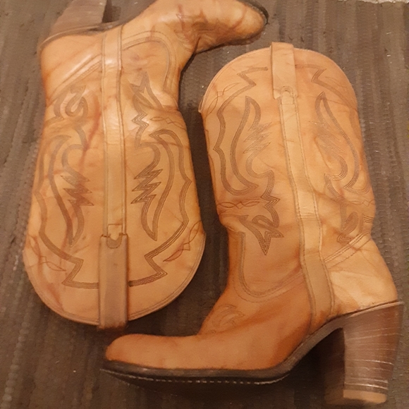 Miss Capezio Vintage Western Boots 👢 - Picture 9 of 12